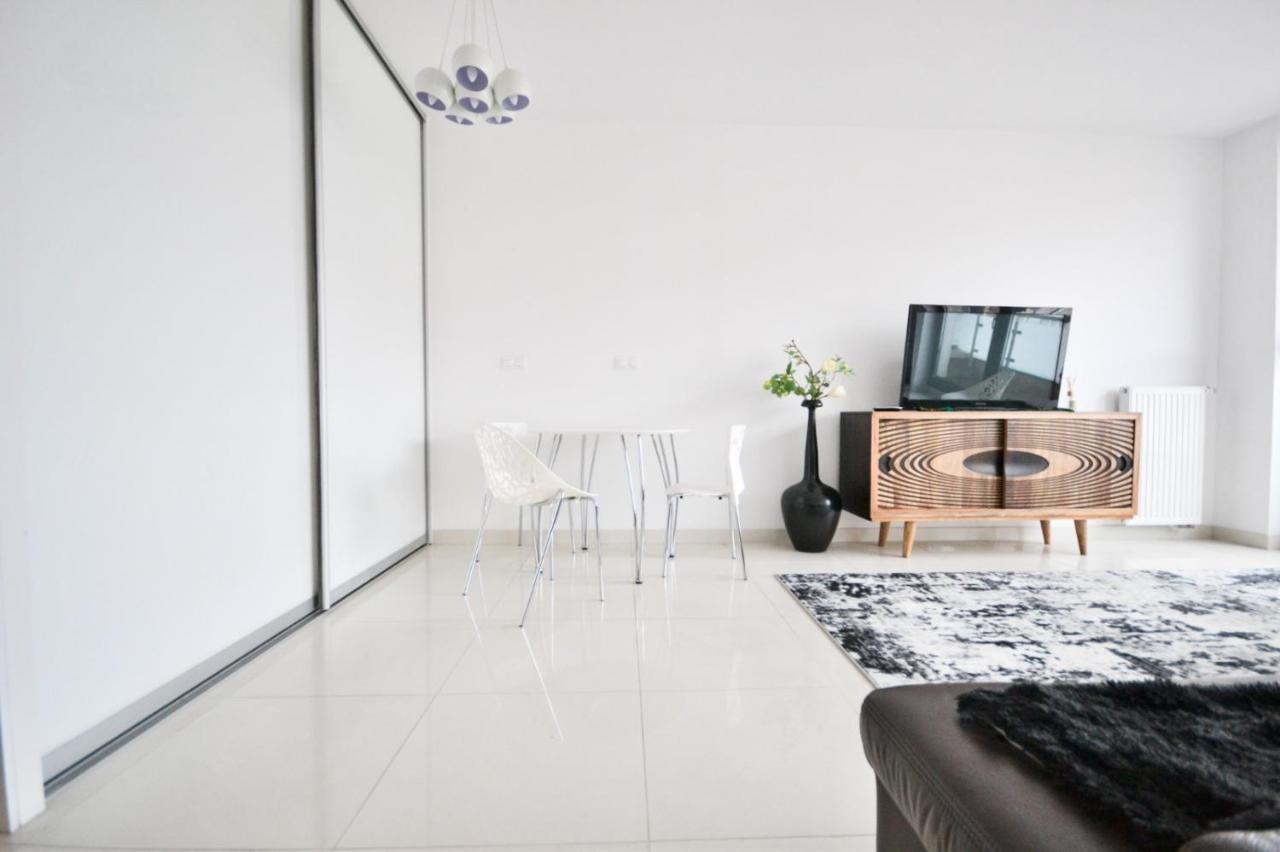 Apartament Kazimierza Wielkiego 5 Apartment Poznan Exterior photo